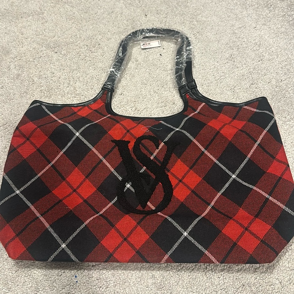 NWT VS Plaid Tote